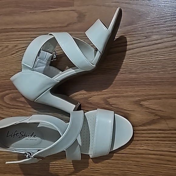 LIFESTRIDE SANDALS - Picture 2 of 4